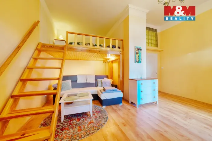 Prodej bytu 2+kk, Karlovy Vary, Krále Jiřího, 60 m2