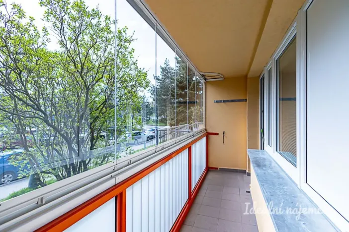 Pronájem bytu 3+1, Praha - Horní Měcholupy, Ravennská, 74 m2