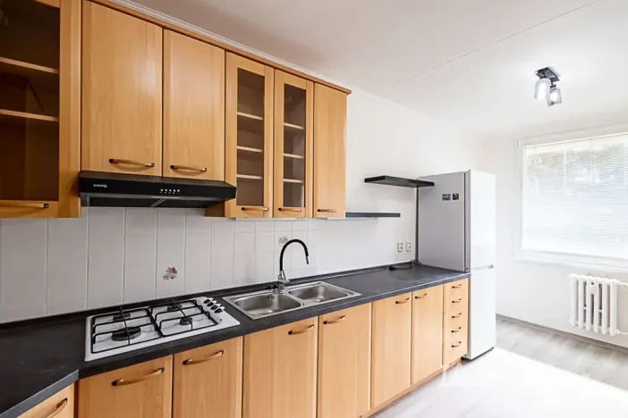 Pronájem bytu 3+1, Praha - Horní Měcholupy, Ravennská, 74 m2