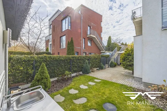 Prodej bytu 2+kk, Říčany - Radošovice, Plavínová, 59 m2