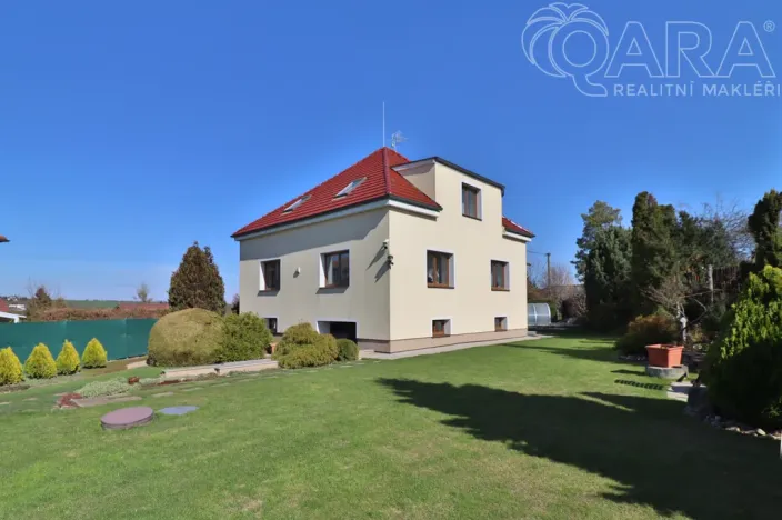 Prodej rodinného domu, Statenice - Černý Vůl, Kralupská, 210 m2