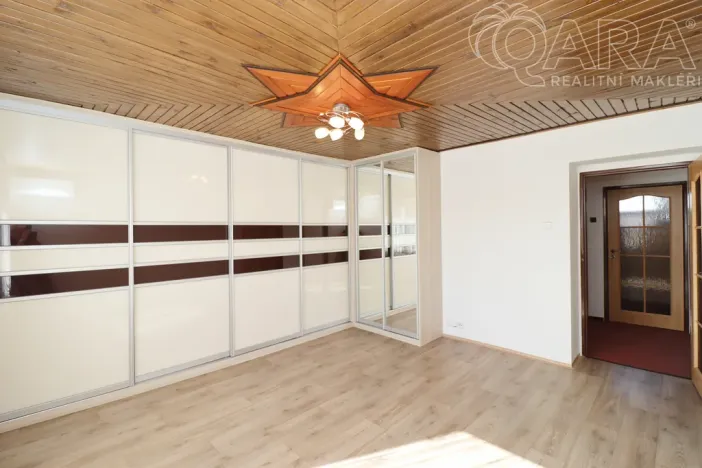 Prodej rodinného domu, Statenice - Černý Vůl, Kralupská, 210 m2