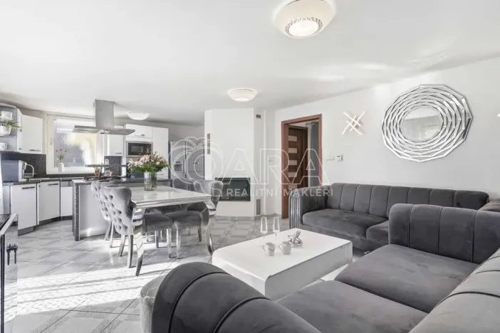 Prodej rodinného domu, Průhonice, U Cihelny, 200 m2