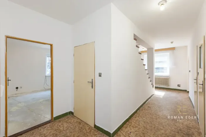 Prodej vícegeneračního domu, Praha - Záběhlice, Střemchová, 348 m2