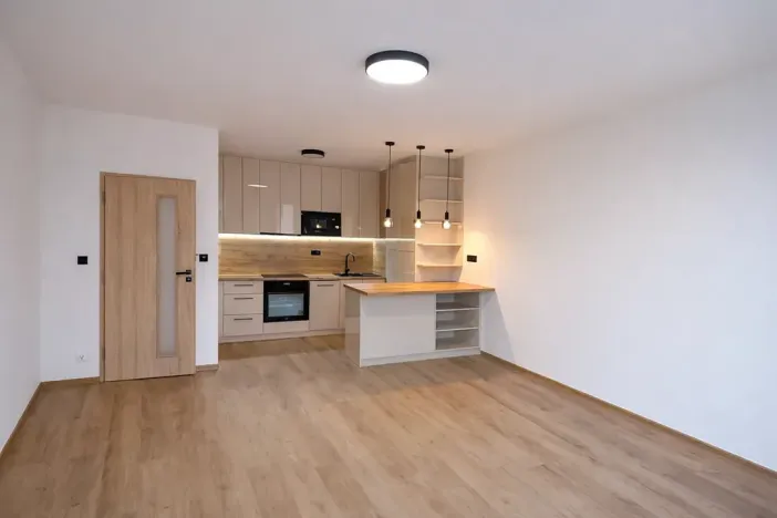 Pronájem bytu 2+kk, Praha - Hlubočepy, Werichova, 50 m2