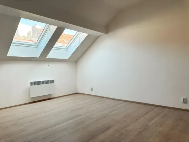 Pronájem bytu 3+kk, Praha - Žižkov, Jeronýmova, 74 m2