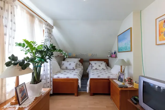 Prodej rodinného domu, Zdice, 294 m2