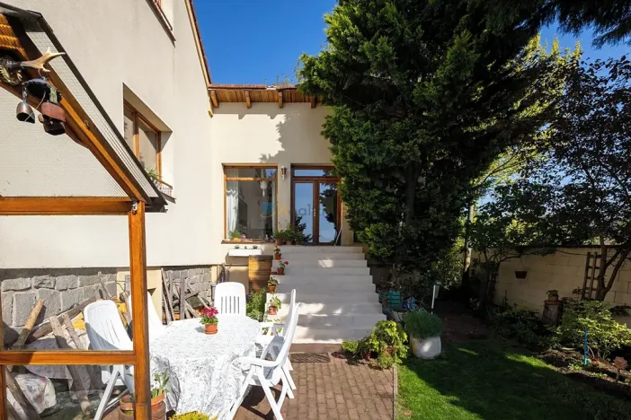 Prodej rodinného domu, Zdice, 294 m2