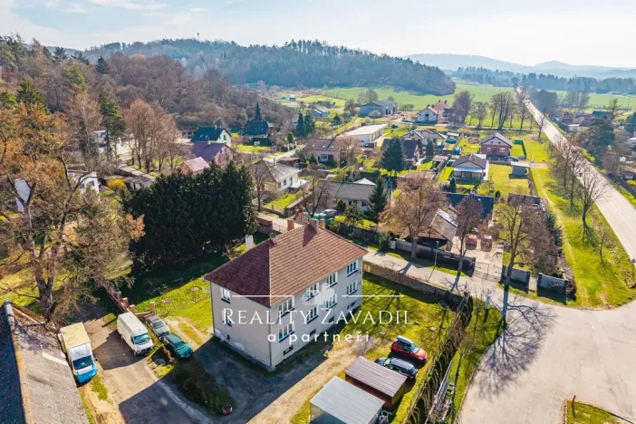 Prodej bytu 3+1, Nespeky, Benešovská, 62 m2