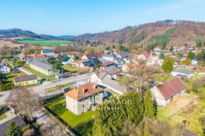 Prodej bytu 3+1, Nespeky, Benešovská, 62 m2