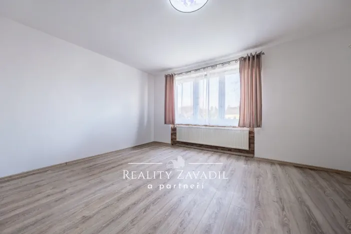 Prodej bytu 3+1, Nespeky, Benešovská, 62 m2