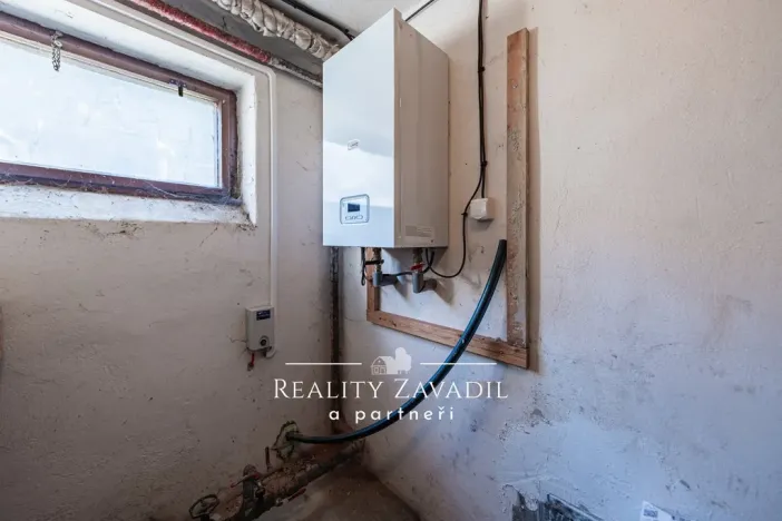 Prodej bytu 3+1, Nespeky, Benešovská, 62 m2