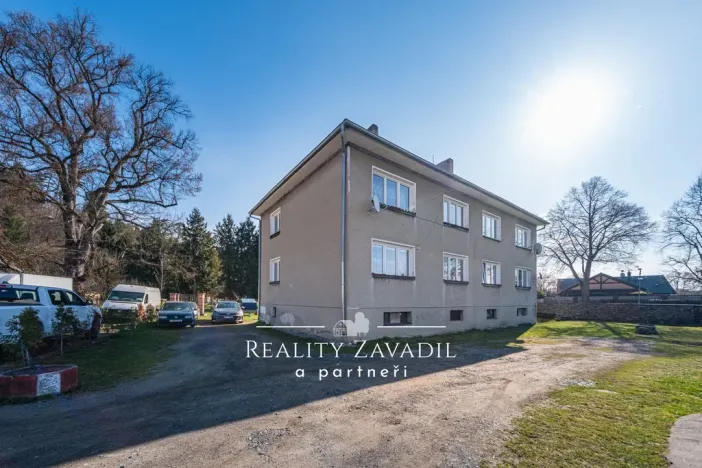 Prodej bytu 3+1, Nespeky, Benešovská, 62 m2