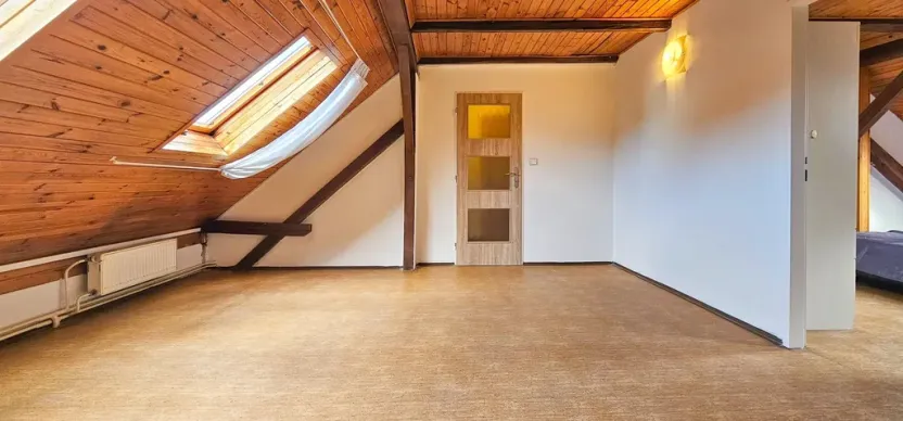 Pronájem kanceláře, Brno, Valchařská, 59 m2