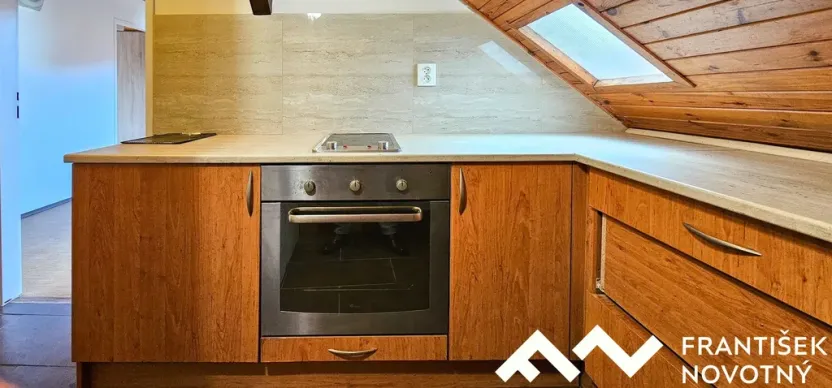 Pronájem bytu 2+1, Brno, Valchařská, 59 m2