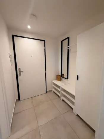 Pronájem bytu 1+kk, Praha - Strašnice, Michelangelova, 35 m2