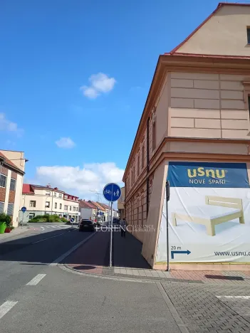 Pronájem obchodního prostoru, Veselí nad Moravou, tř. Masarykova, 33 m2