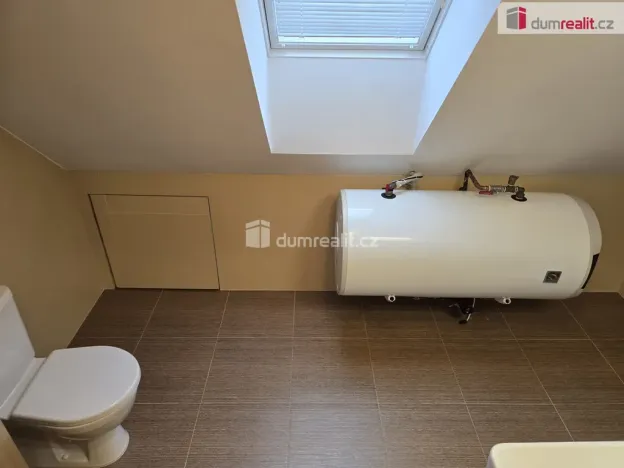 Prodej rodinného domu, Dolní Bousov, 230 m2