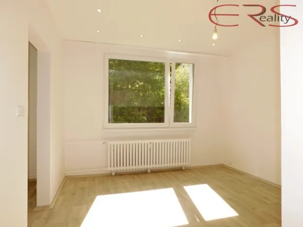 Pronájem bytu 2+kk, Desná, Poštovní, 36 m2