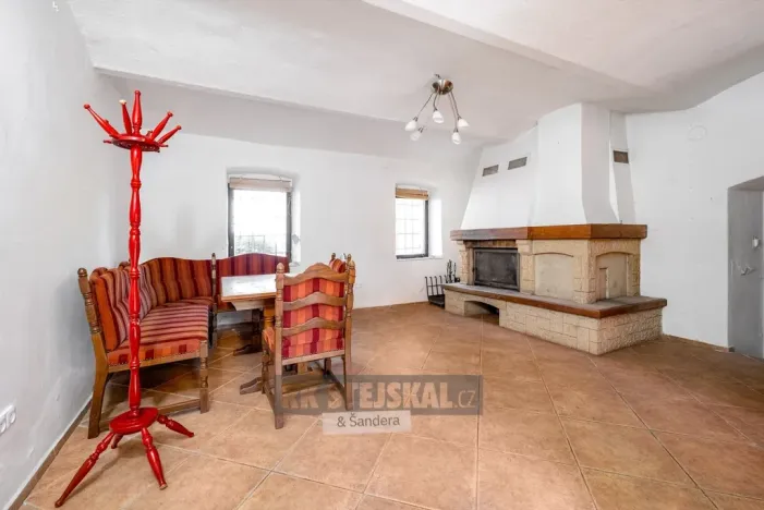 Prodej zemědělské usedlosti, Brloh, 430 m2