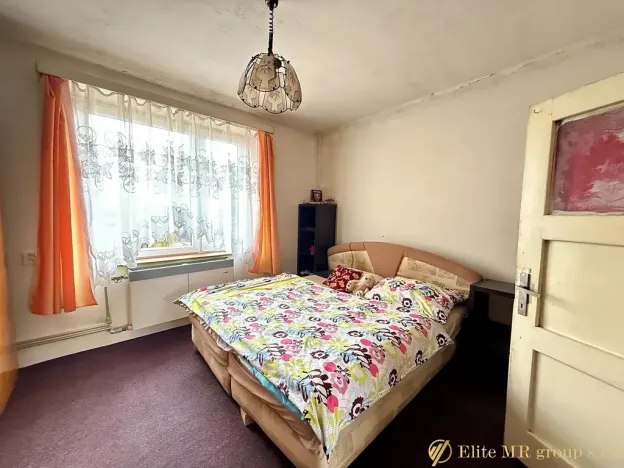 Prodej rodinného domu, Cerhenice, Na vinici, 188 m2