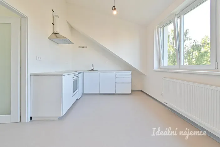 Pronájem bytu 2+kk, Brno - Židenice, Mrkosova, 41 m2