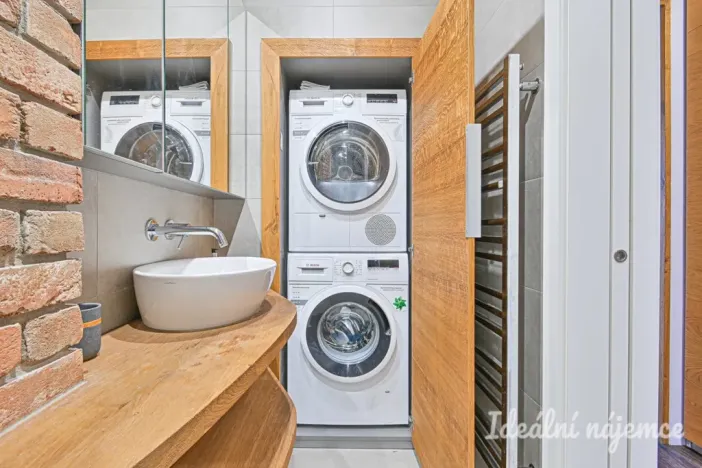 Pronájem bytu 2+kk, Brno, Slovinská, 64 m2