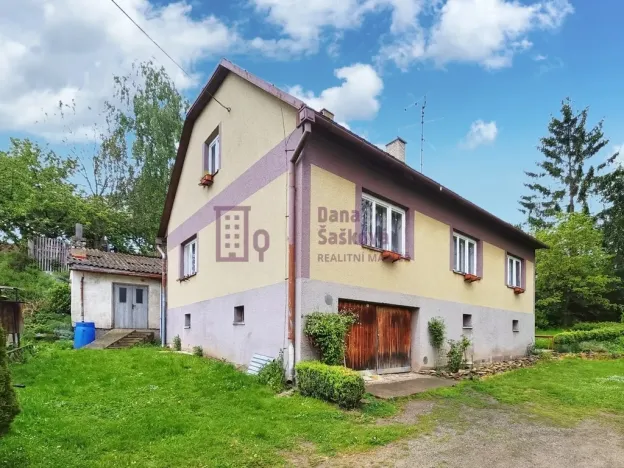 Prodej rodinného domu, Častrov, 214 m2