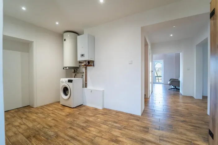 Prodej rodinného domu, Žleby, Školní, 203 m2