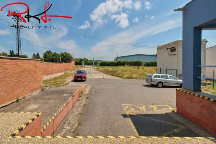 Pronájem obchodního prostoru, Roudnice nad Labem, Kratochvílova, 368 m2