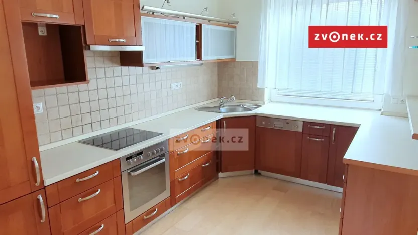 Pronájem rodinného domu, Zlín, Na Výsluní, 270 m2