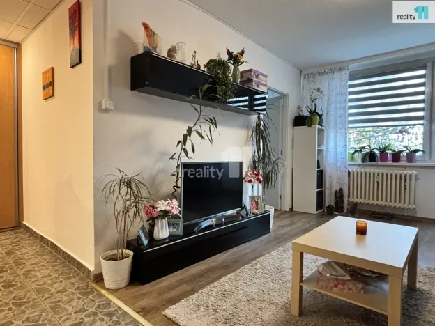 Pronájem bytu 2+kk, Praha - Kyje, Slavatova, 45 m2