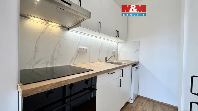 Pronájem bytu 2+kk, Praha - Bohnice, Poznaňská, 42 m2