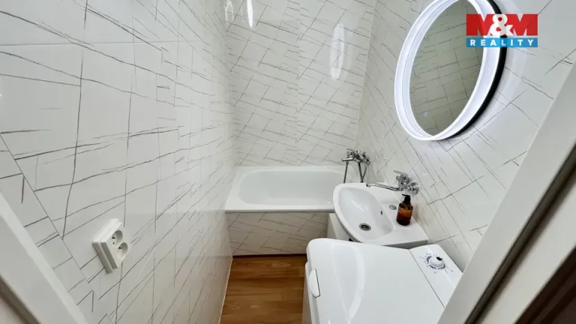 Pronájem bytu 2+kk, Praha - Bohnice, Poznaňská, 42 m2