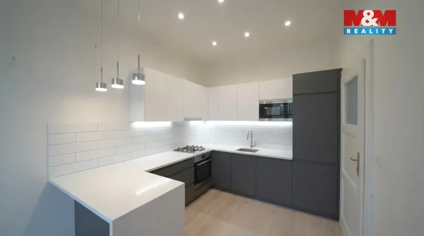 Prodej bytu 2+1, Praha - Vršovice, Madridská, 62 m2