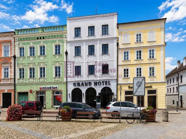 Pronájem bytu 1+kk, Jindřichův Hradec - Jindřichův Hradec I, nám. Míru, 23 m2