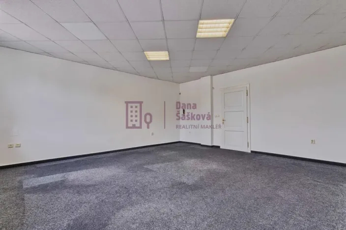 Pronájem kanceláře, Jindřichův Hradec - Jindřichův Hradec IV, Karlov, 36 m2