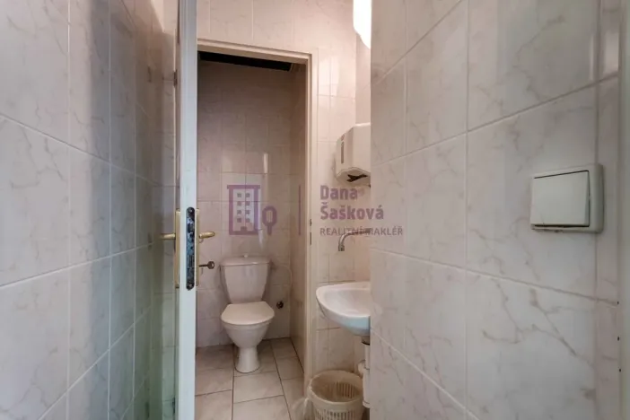 Pronájem kanceláře, Jindřichův Hradec - Jindřichův Hradec IV, Karlov, 36 m2