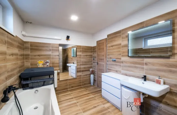 Prodej rodinného domu, Odrovice, 234 m2