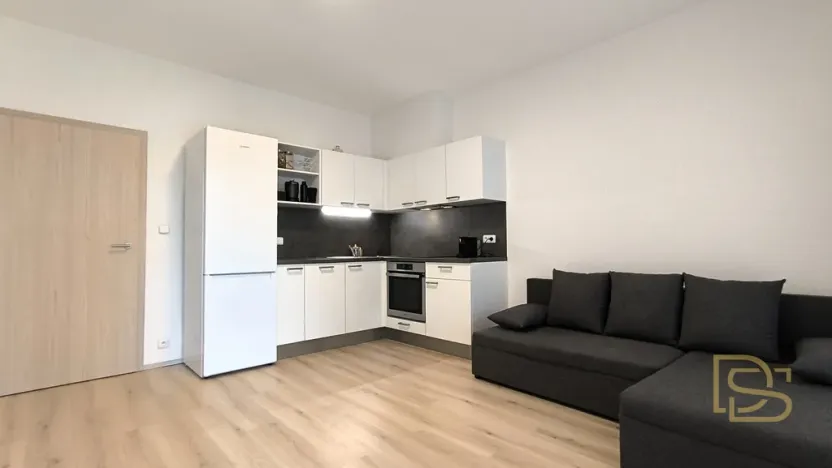 Pronájem bytu 1+kk, Brno - Židenice, Gajdošova, 26 m2