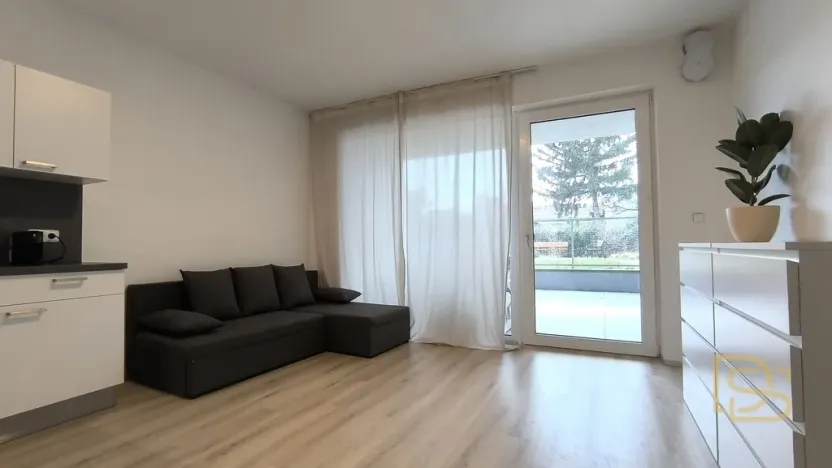 Pronájem bytu 1+kk, Brno - Židenice, Gajdošova, 26 m2
