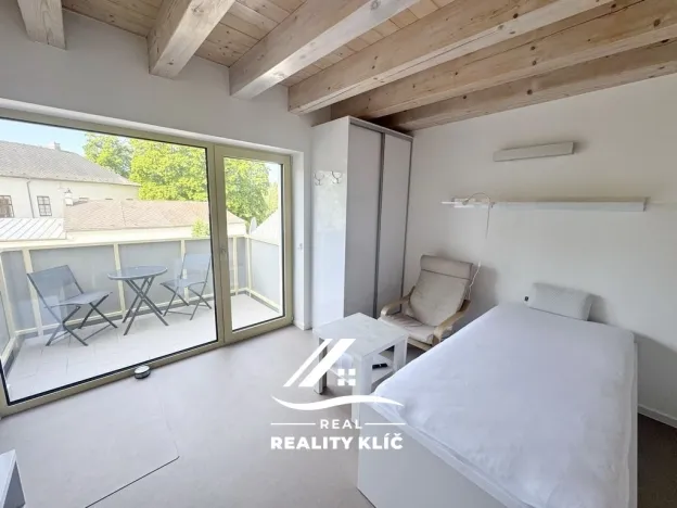 Pronájem bytu 1+kk, Hlučín, Opavská, 22 m2