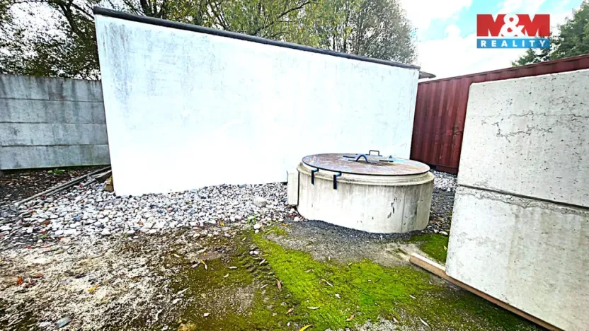 Pronájem komerčního pozemku, Tymákov, 700 m2