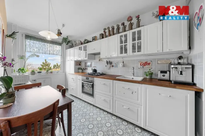 Prodej bytu 4+1, Chlumec, Vyklická, 98 m2