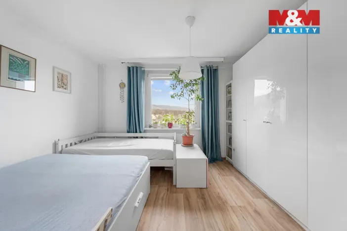 Prodej bytu 4+1, Chlumec, Vyklická, 98 m2