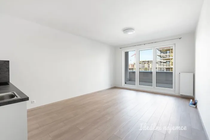 Pronájem bytu 1+kk, Praha - Vysočany, Gerstelova, 33 m2