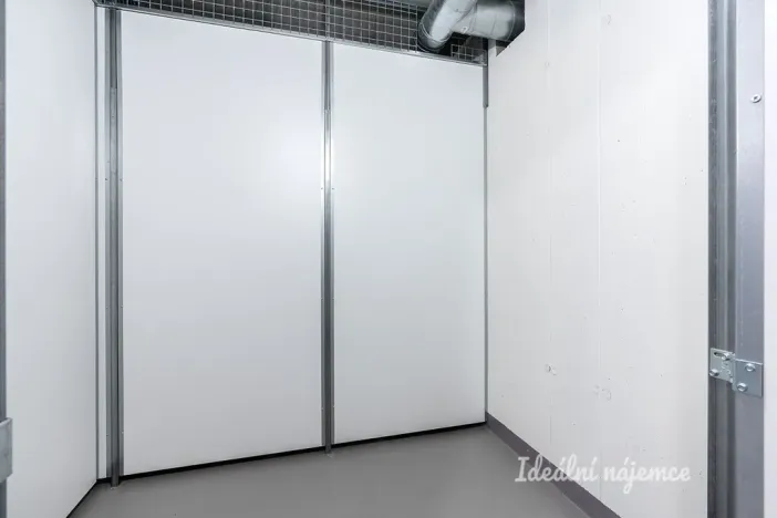 Pronájem bytu 1+kk, Praha - Vysočany, Gerstelova, 33 m2