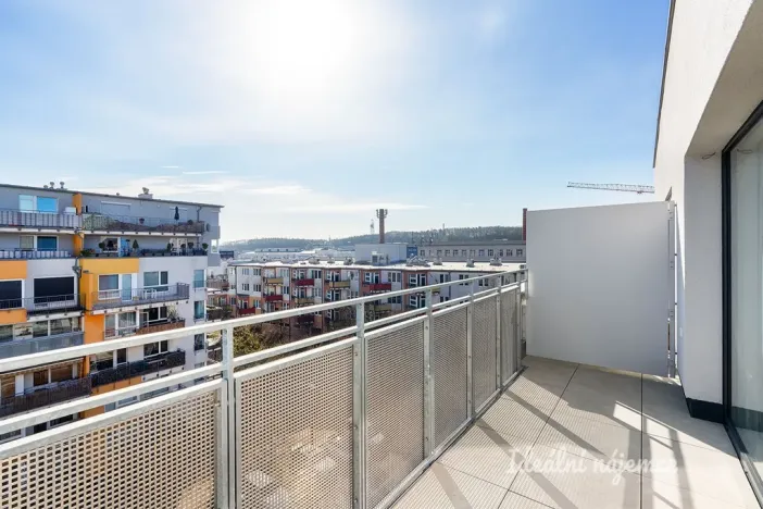 Pronájem bytu 1+kk, Praha - Vysočany, Gerstelova, 33 m2