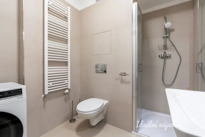 Pronájem bytu 1+kk, Praha - Vysočany, Gerstelova, 33 m2