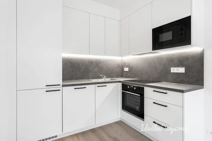 Pronájem bytu 2+kk, Praha - Vysočany, Gerstelova, 54 m2